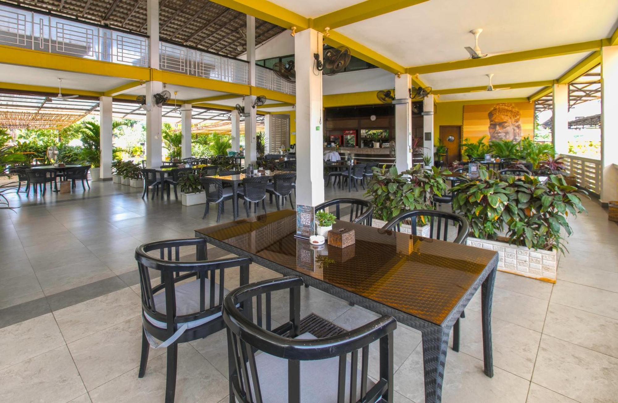 Cambodian Country Club 4* Phnom Penh