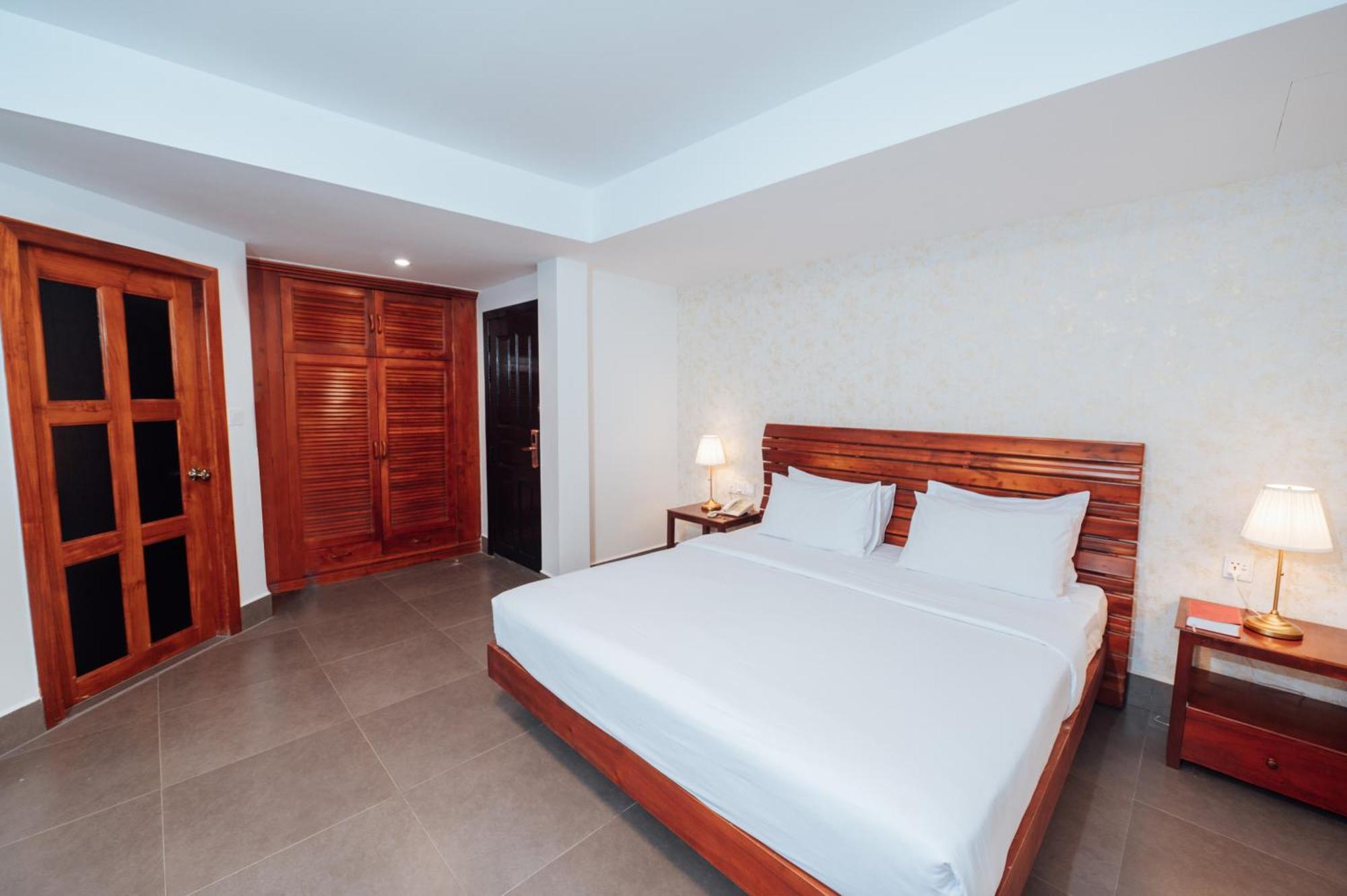 Cambodian Country Club 4*